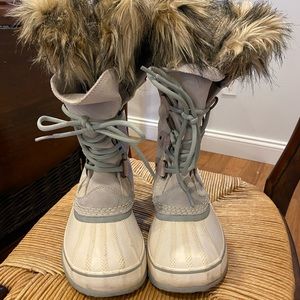 Sorel woman’s waterproof winter boot